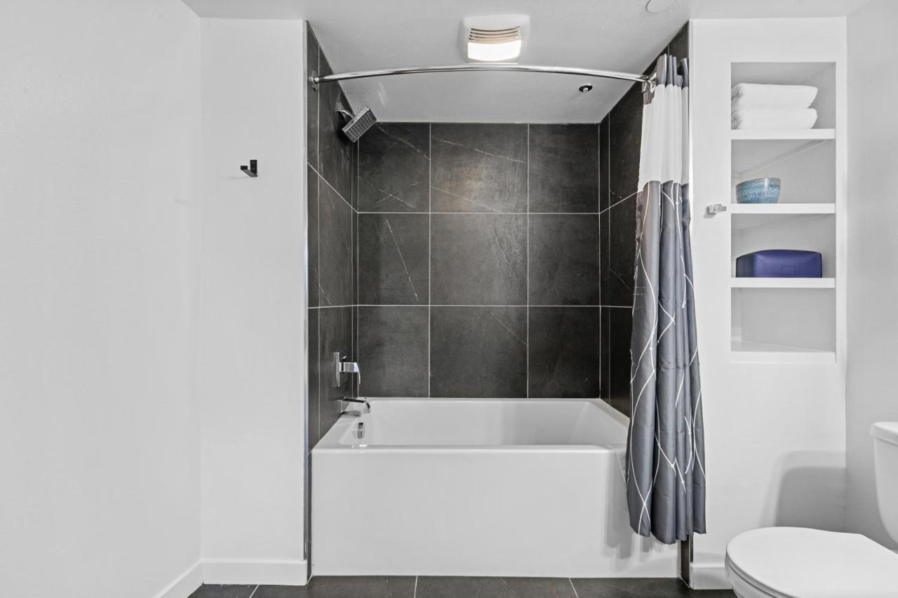 Beverly Grove Chic City Oasis 2 Bedroom Apt With Den 138 Los Angeles Esterno foto