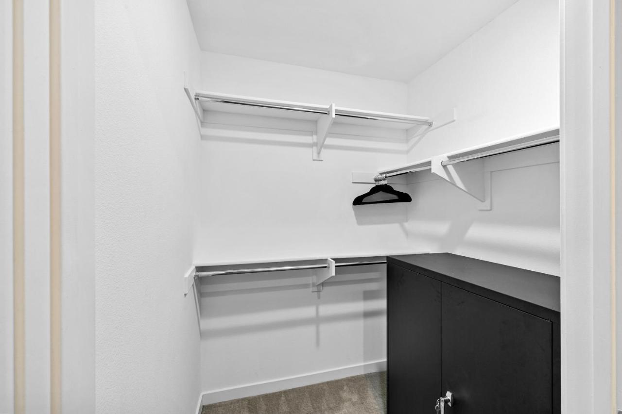Beverly Grove Chic City Oasis 2 Bedroom Apt With Den 138 Los Angeles Esterno foto