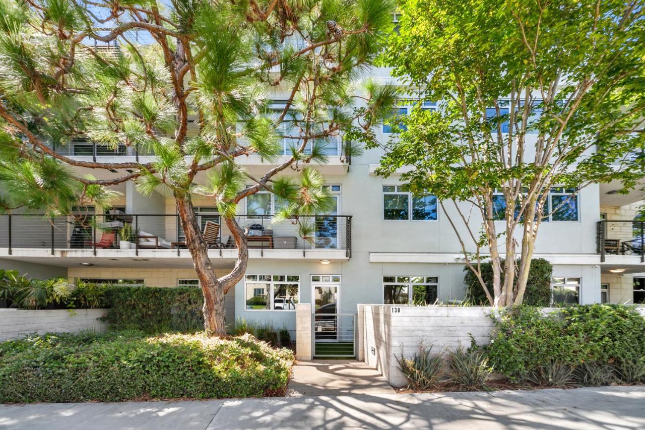 Beverly Grove Chic City Oasis 2 Bedroom Apt With Den 138 Los Angeles Esterno foto