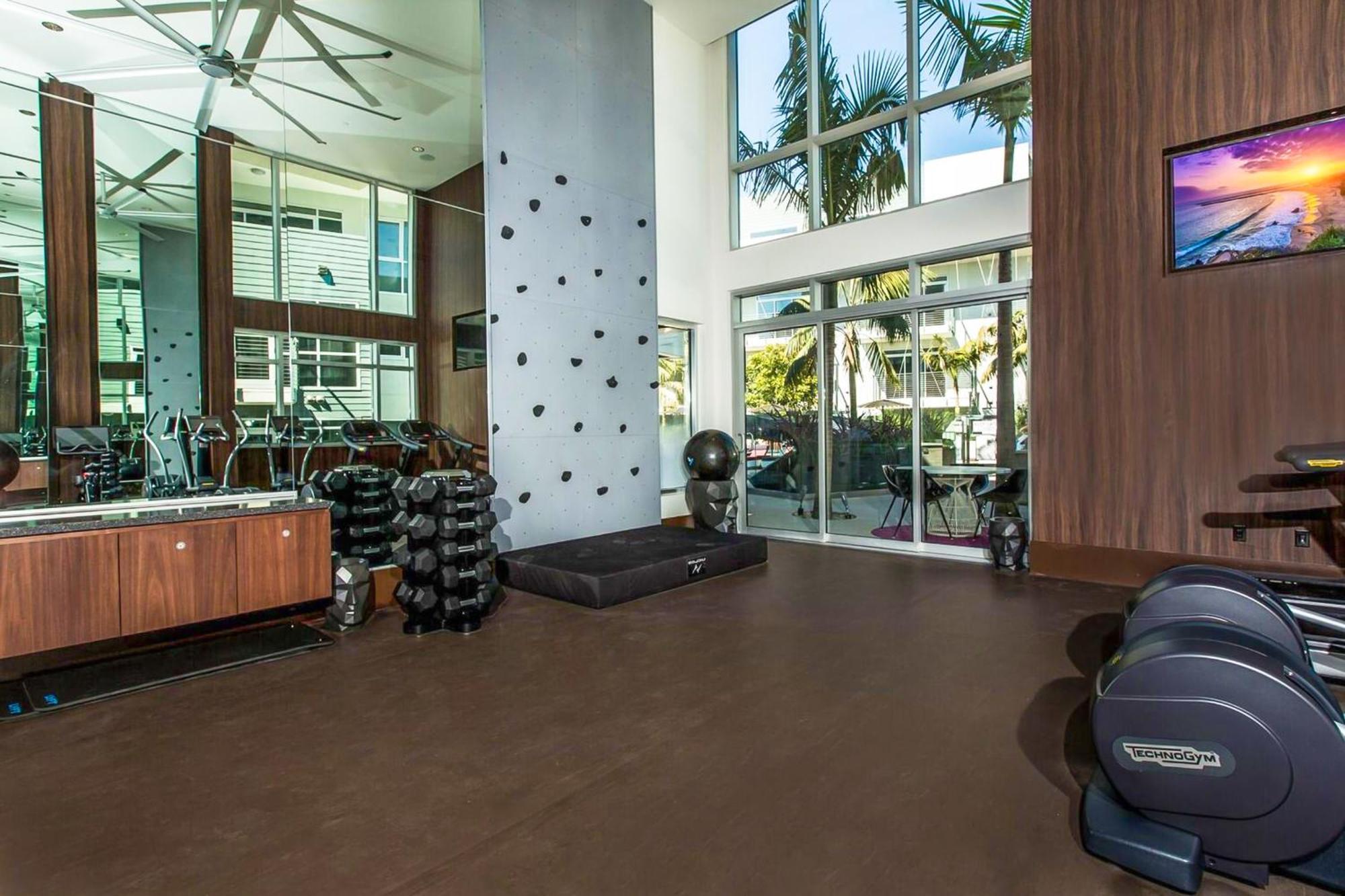 Beverly Grove Chic City Oasis 2 Bedroom Apt With Den 138 Los Angeles Esterno foto